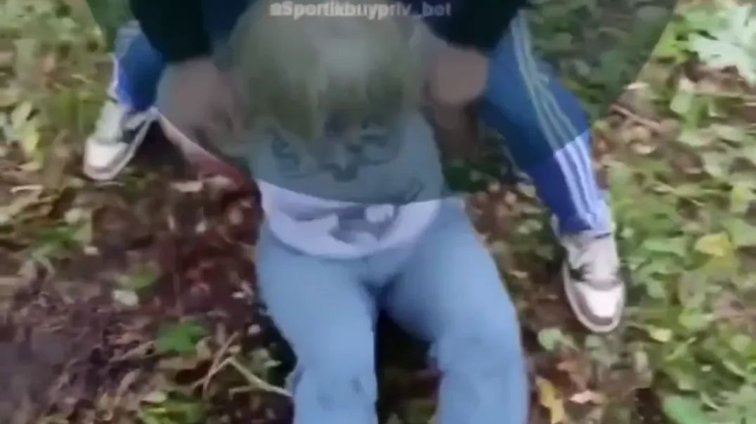 Русскую закладчицу насилуют спортики | Наркокурьерша получает два члена в дырки