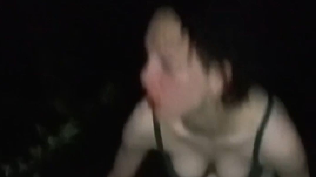 Закладчица предложила спортикам выебать её в качестве наказания | Спортики трахают закладчицу